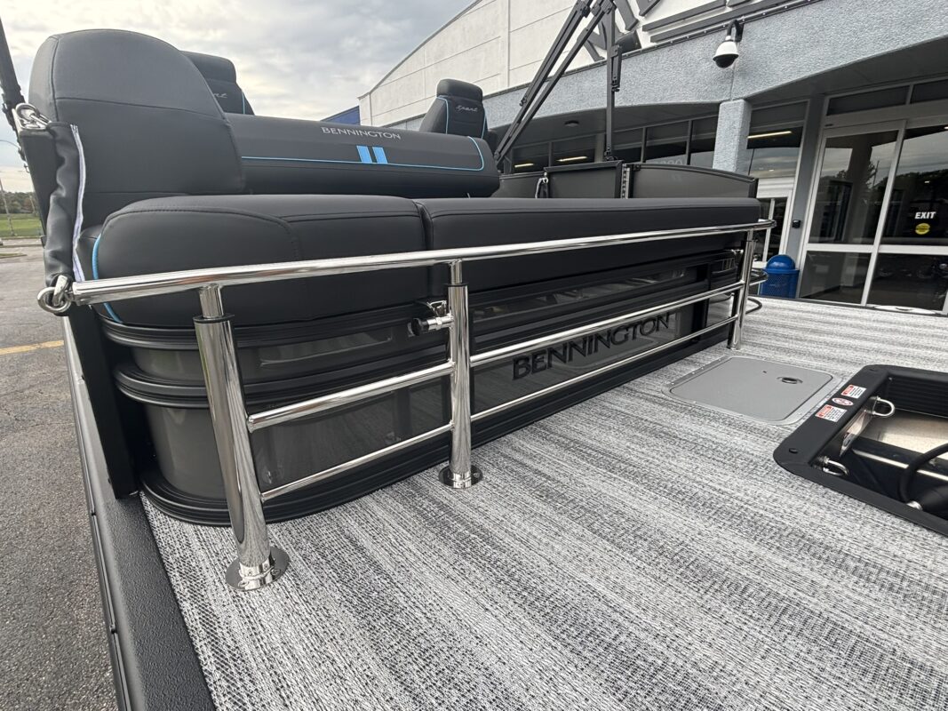 2026 Bennington 22 SSB Sport