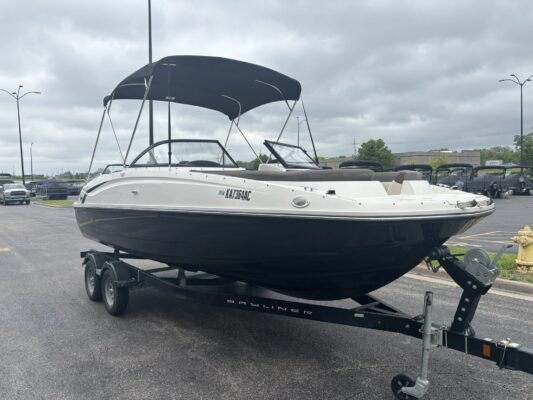 2019 Bayliner 210 DB