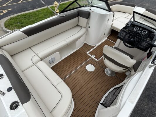 2019 Bayliner 210 DB