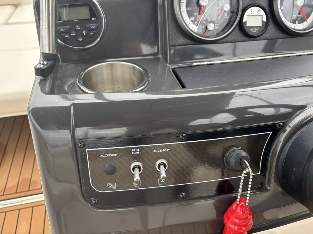 2019 Bayliner 210 DB