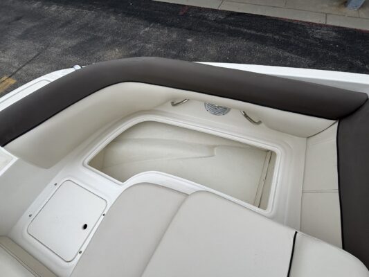 2019 Bayliner 210 DB