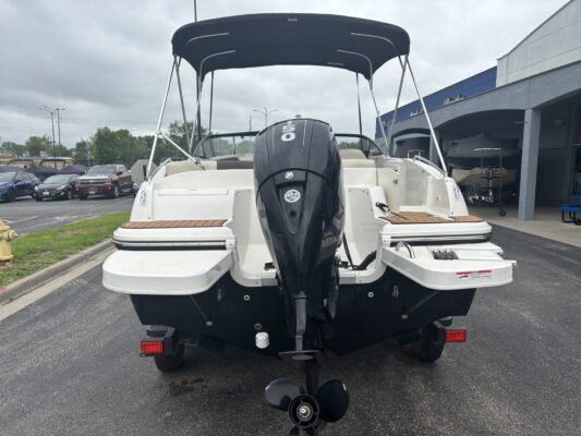 2019 Bayliner 210 DB