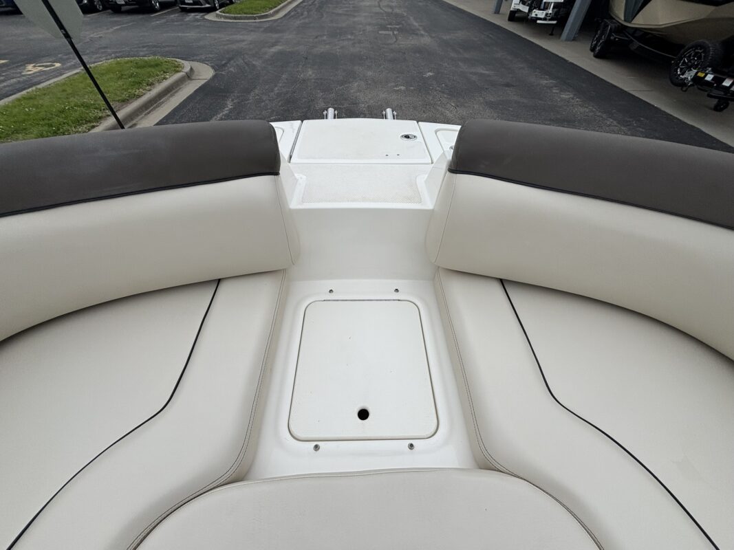 2019 Bayliner 210 DB