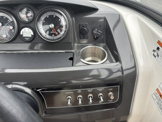 2019 Bayliner 210 DB