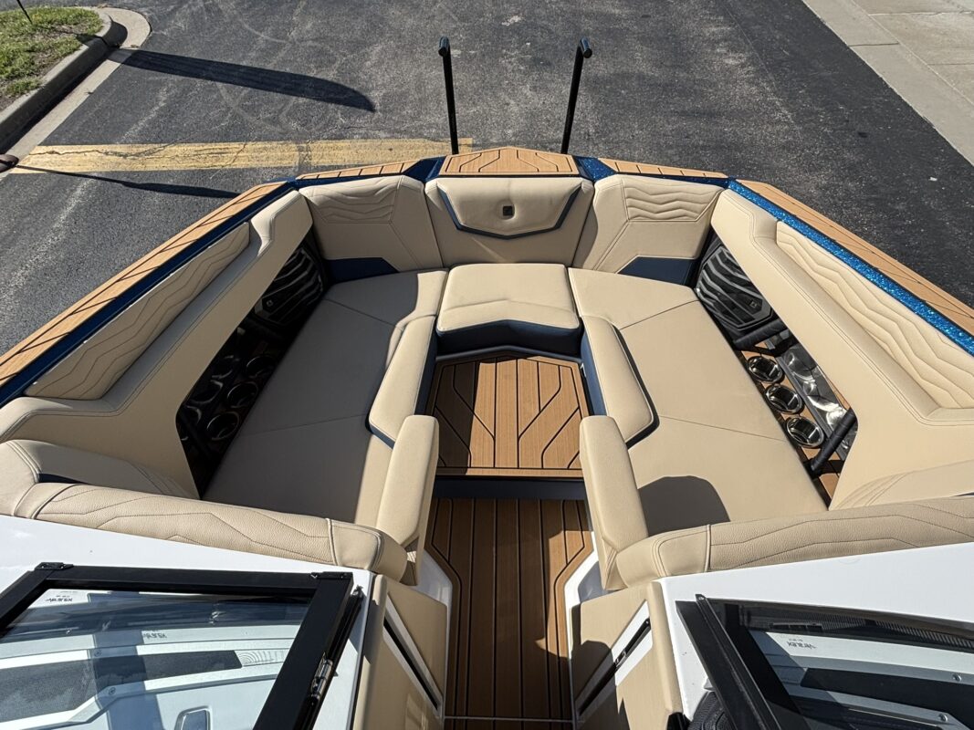 2026 Nautique Super Air G23