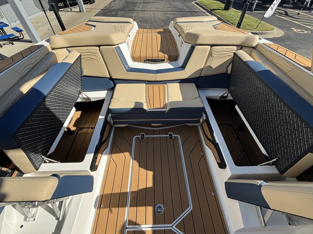 2026 Nautique Super Air G23