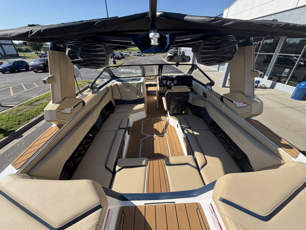 2026 Nautique Super Air G23