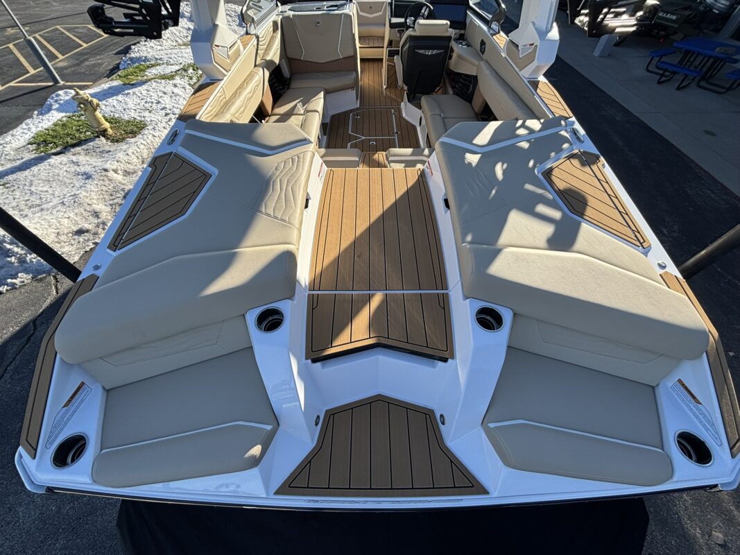 2026 Nautique Super Air G23