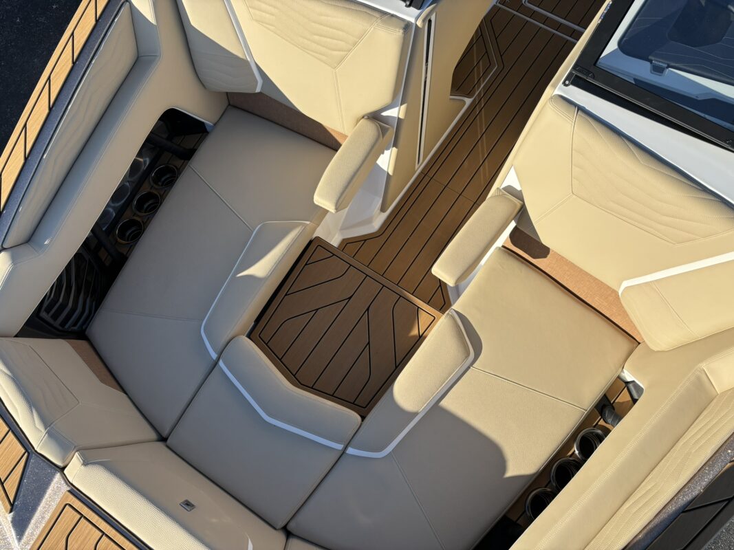 2026 Nautique Super Air G23