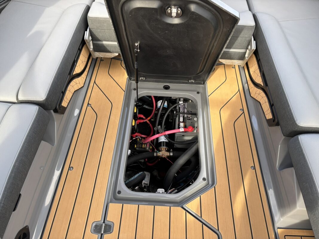 2026 Nautique Super Air G23