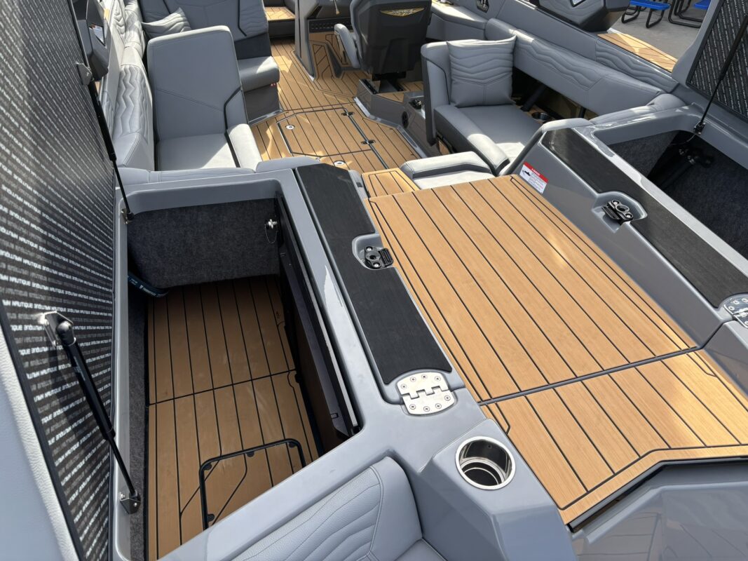 2026 Nautique Super Air G23