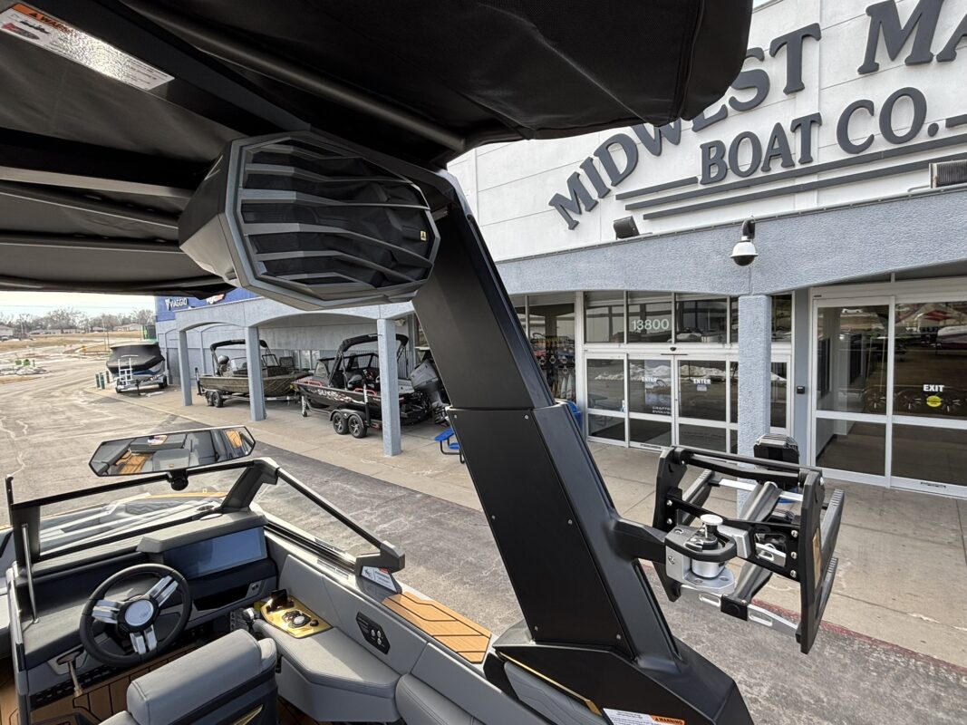 2026 Nautique Super Air G23