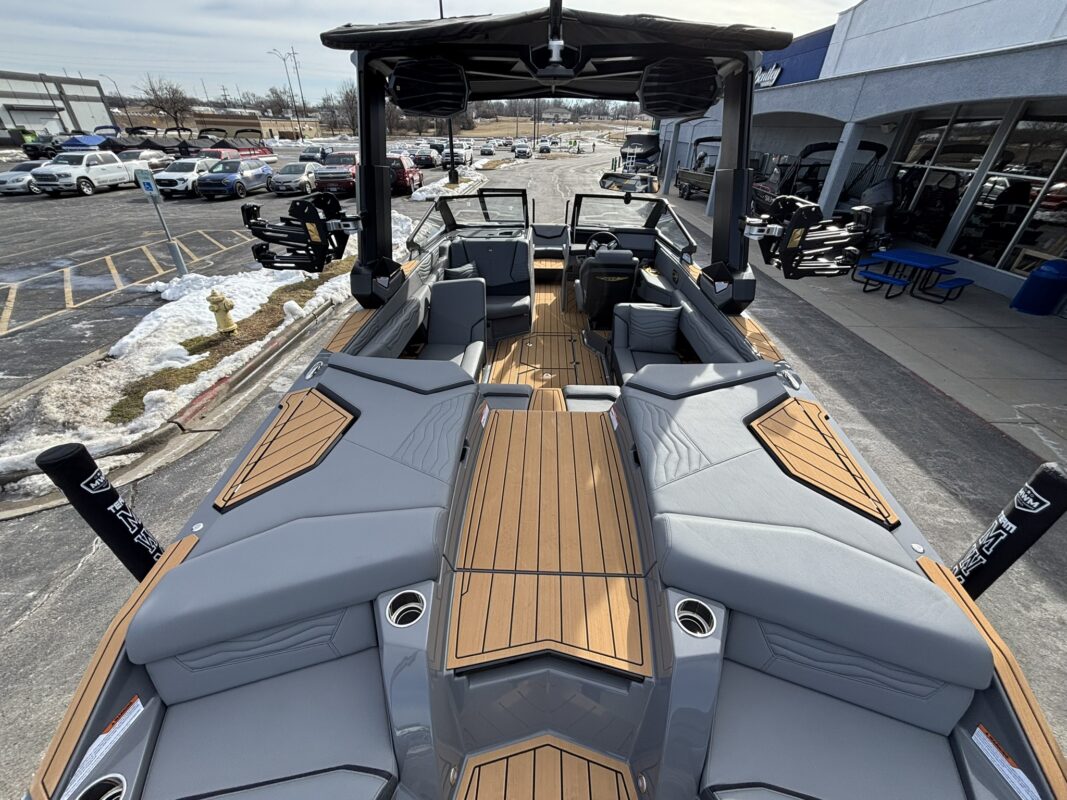 2026 Nautique Super Air G23