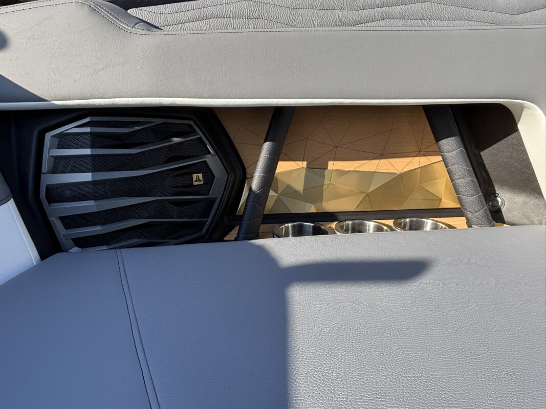 2026 Nautique Super Air G25