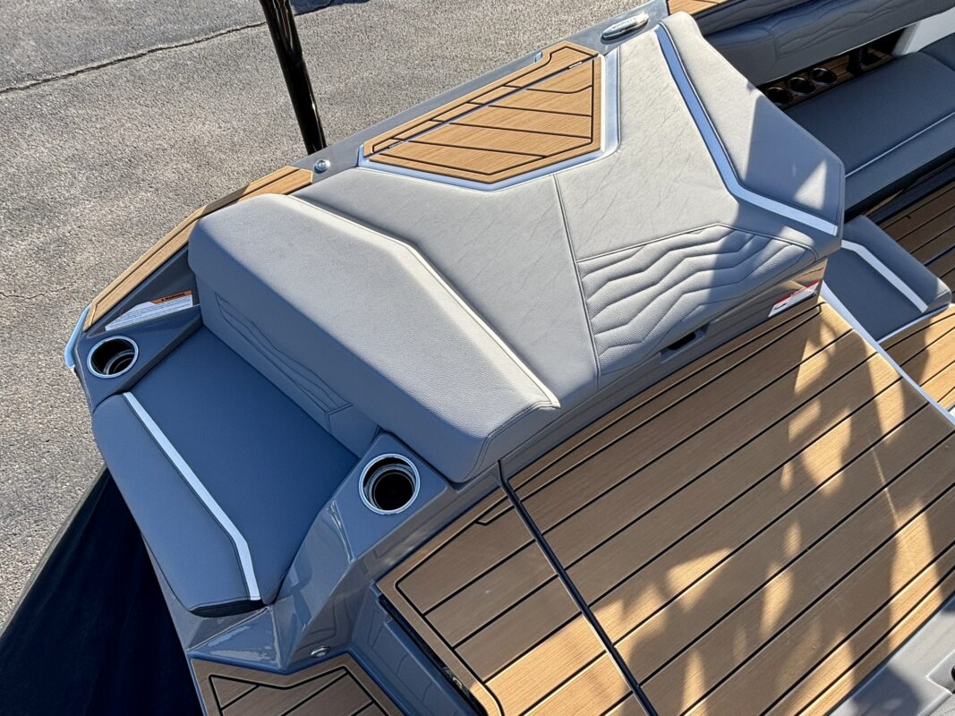 2026 Nautique Super Air G25