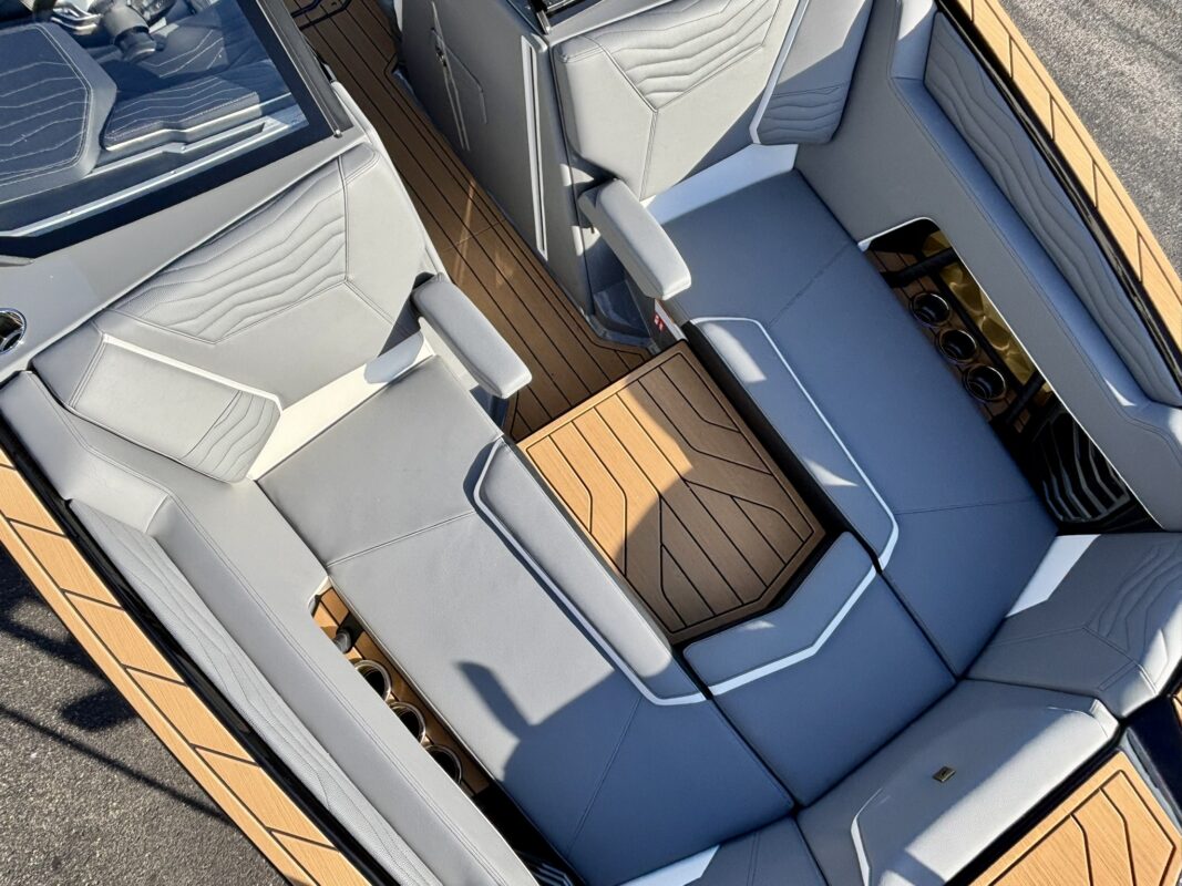 2026 Nautique Super Air G25