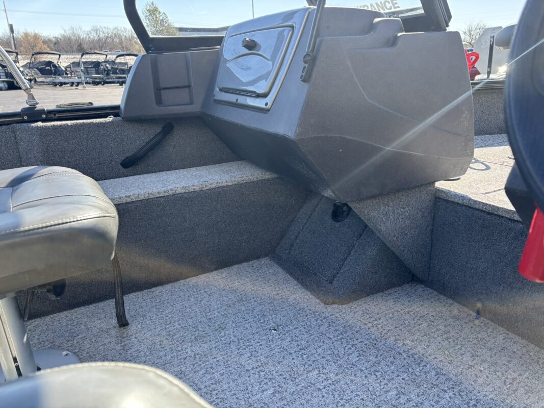 2024 Tracker Pro Guide V-16 WT