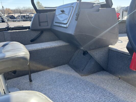 2024 Tracker Pro Guide V-16 WT