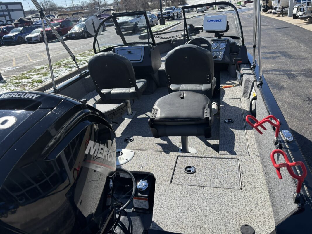 2024 Tracker Pro Guide V-16 WT