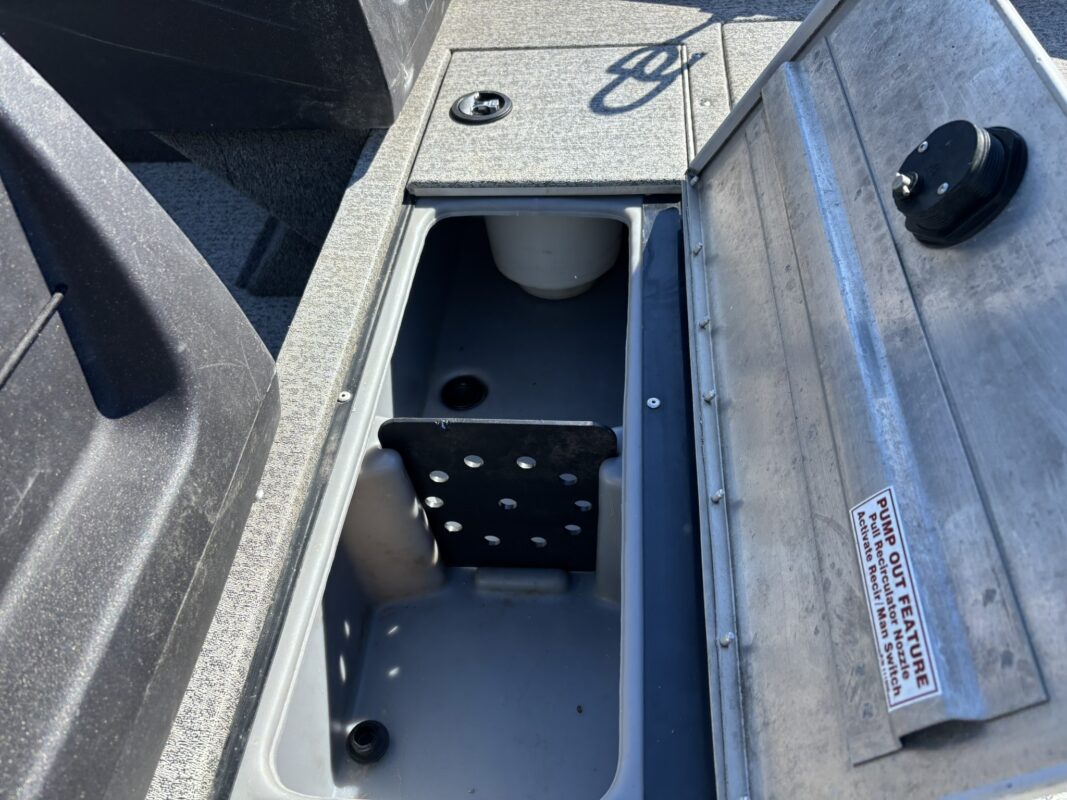 2024 Tracker Pro Guide V-16 WT