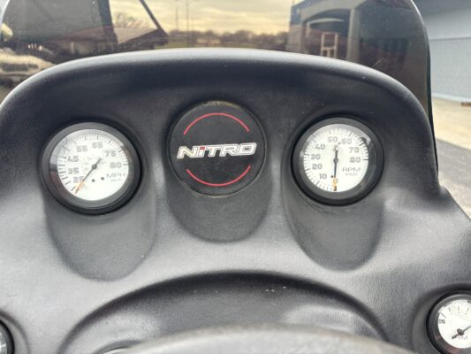 2003 Tracker NX 882 DC