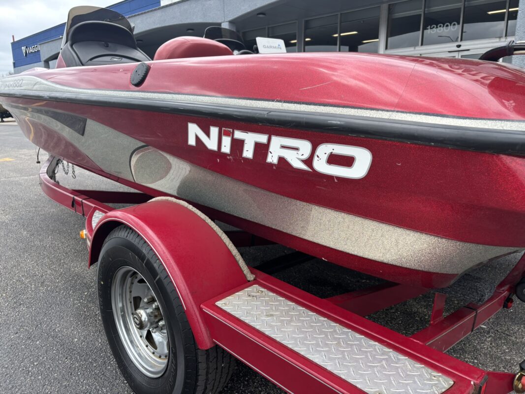 2003 Tracker NX 882 DC