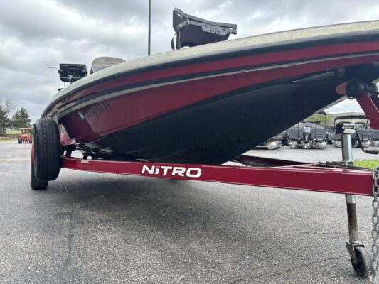 2003 Tracker NX 882 DC