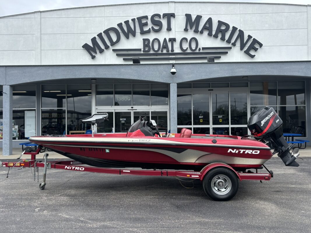 2003 Tracker NX 882 DC