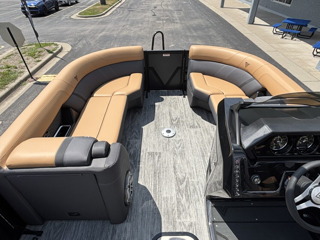 2026 Viaggio Z22S A-T Demo