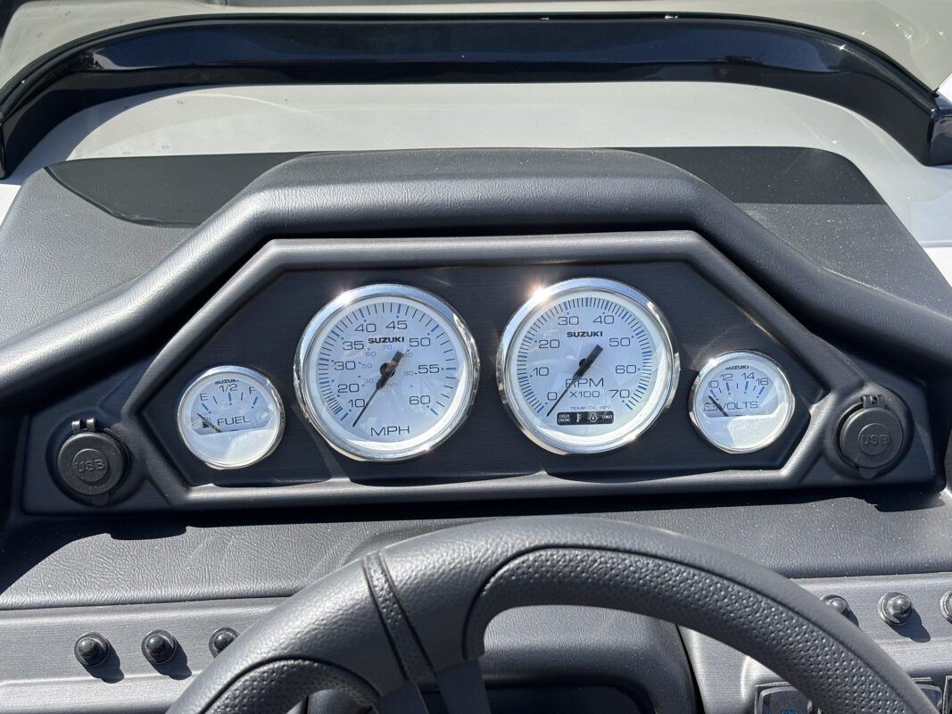 2026 Bentley 223 Legacy Navigator