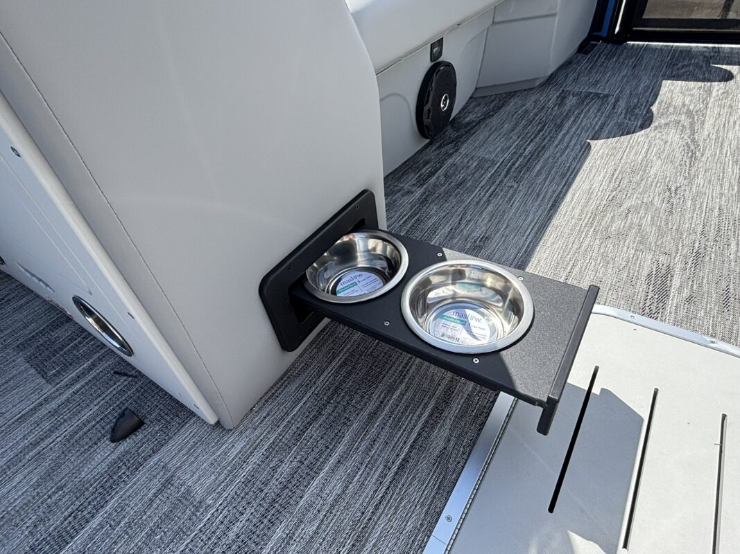 2026 Bentley 223 Legacy Navigator