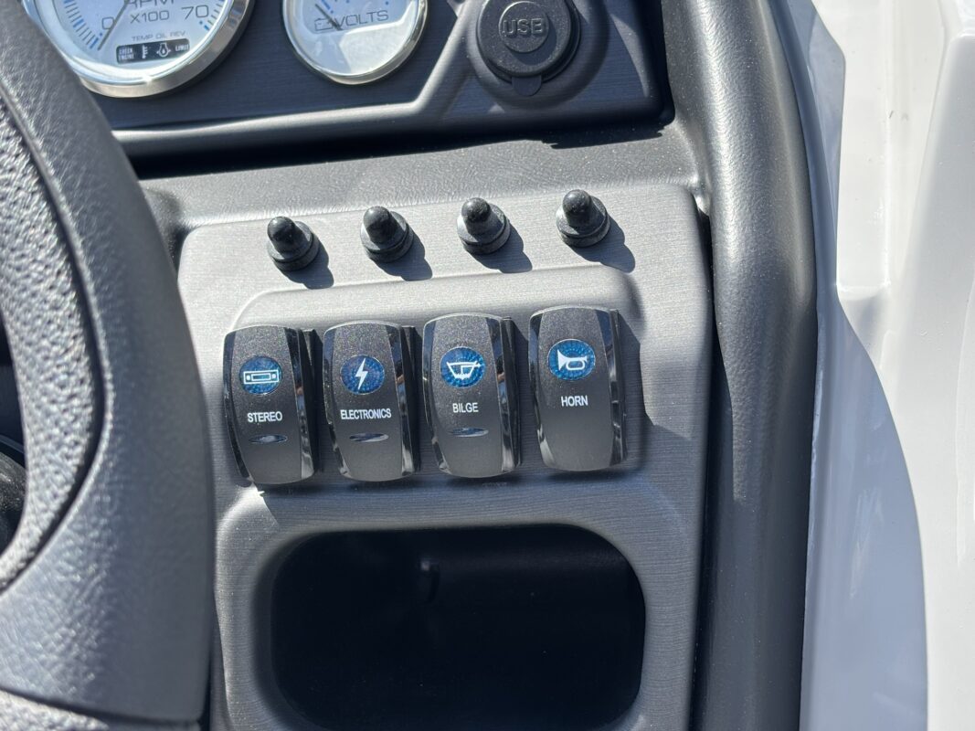 2026 Bentley 223 Legacy Navigator