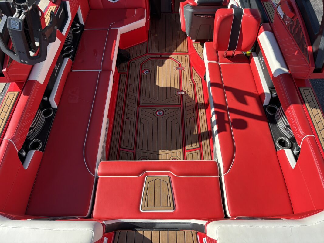 2019 Nautique G25