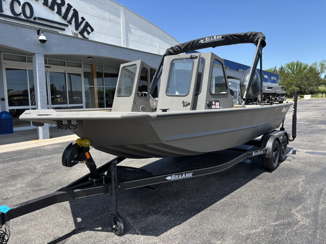 2026 SeaArk 2072 MV Flat Cat
