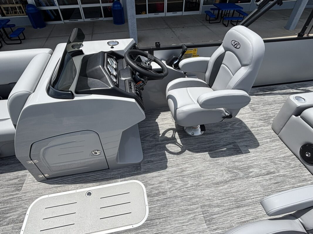2027 Bentley 223 Legacy Swingback