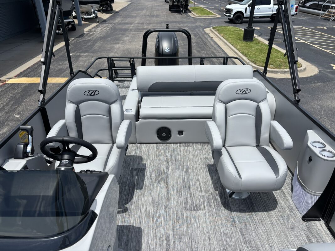 2027 Bentley 223 Legacy Swingback