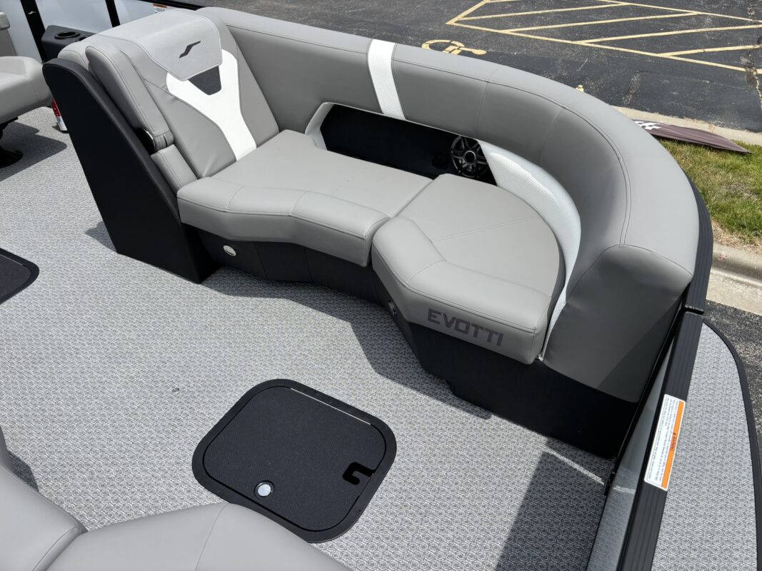 2027 Evotti 521 CS