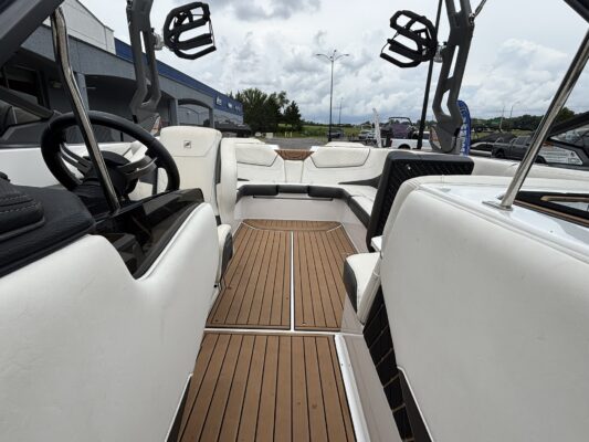 2020 Nautique GS24