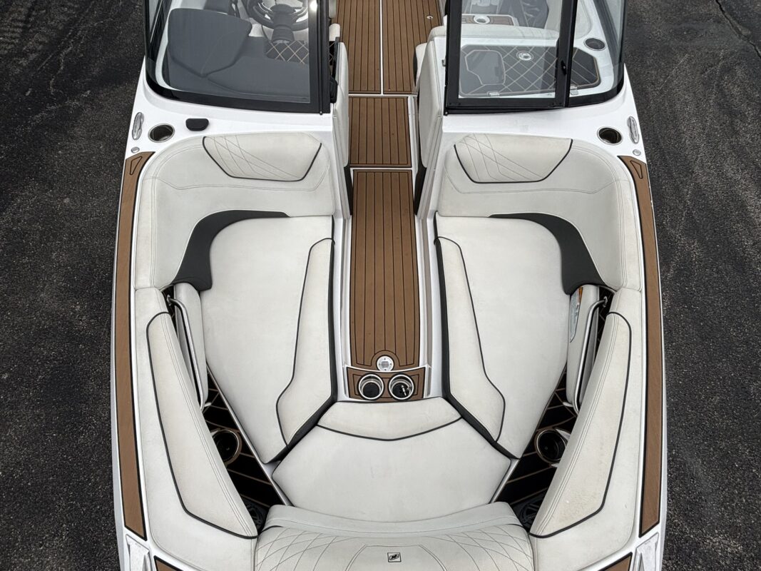 2020 Nautique GS24