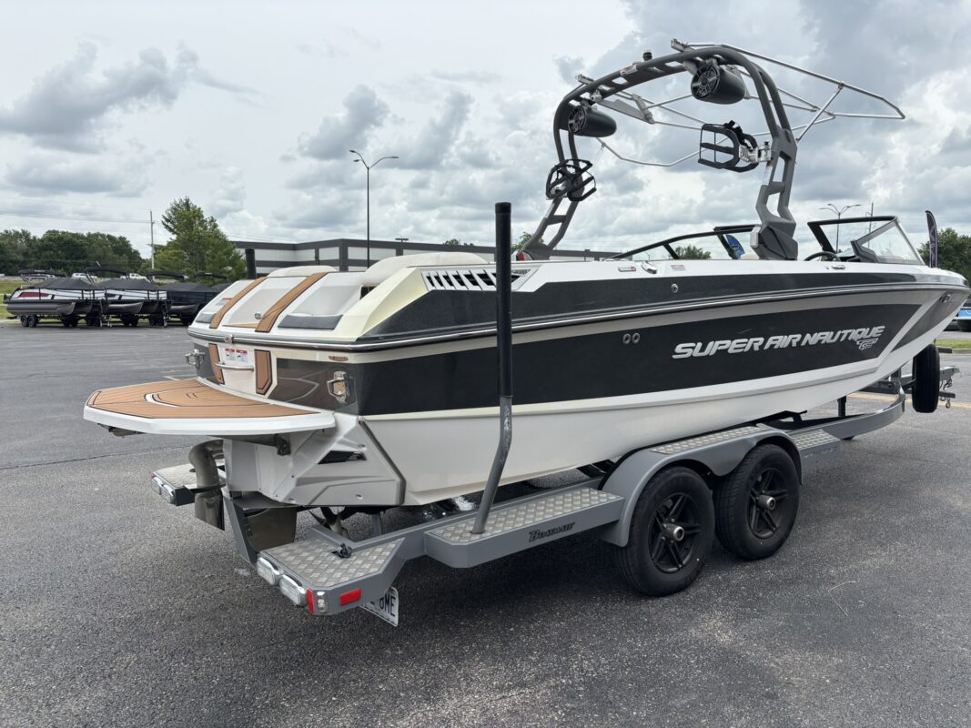 2020 Nautique GS24