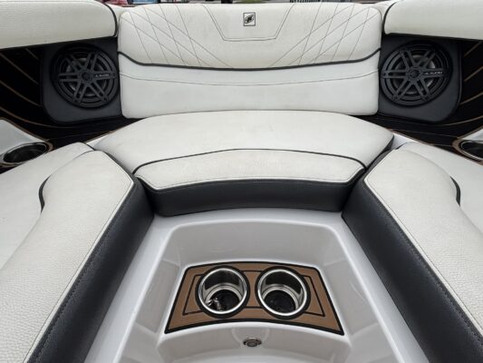 2020 Nautique GS24