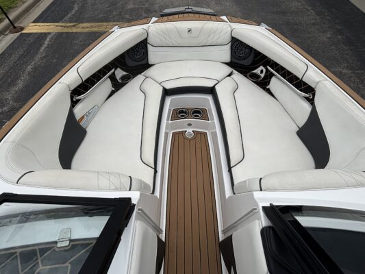 2020 Nautique GS24