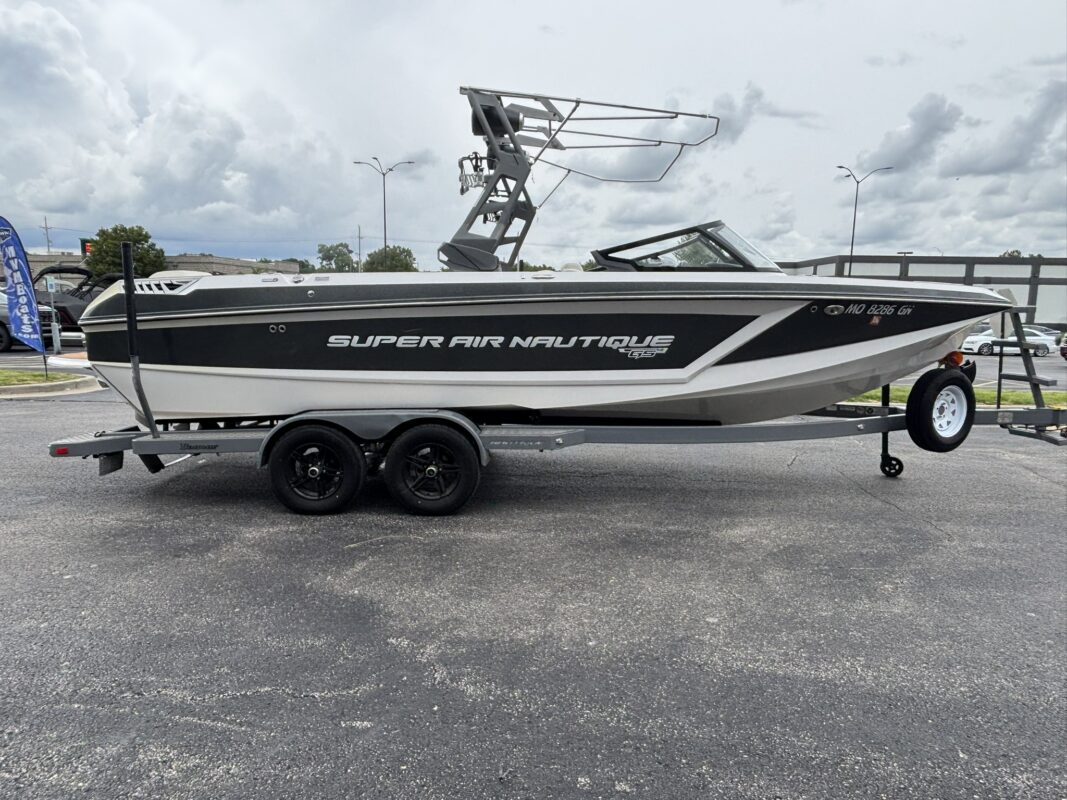 2020 Nautique GS24