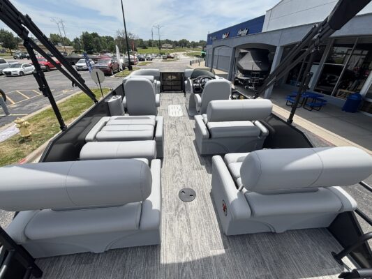 2027 Bentley 223 Legacy QSB