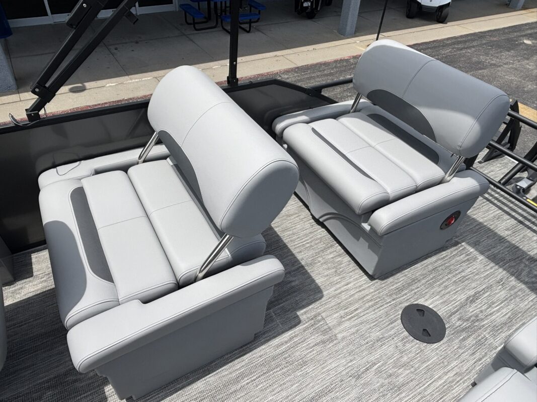 2027 Bentley 223 Legacy QSB