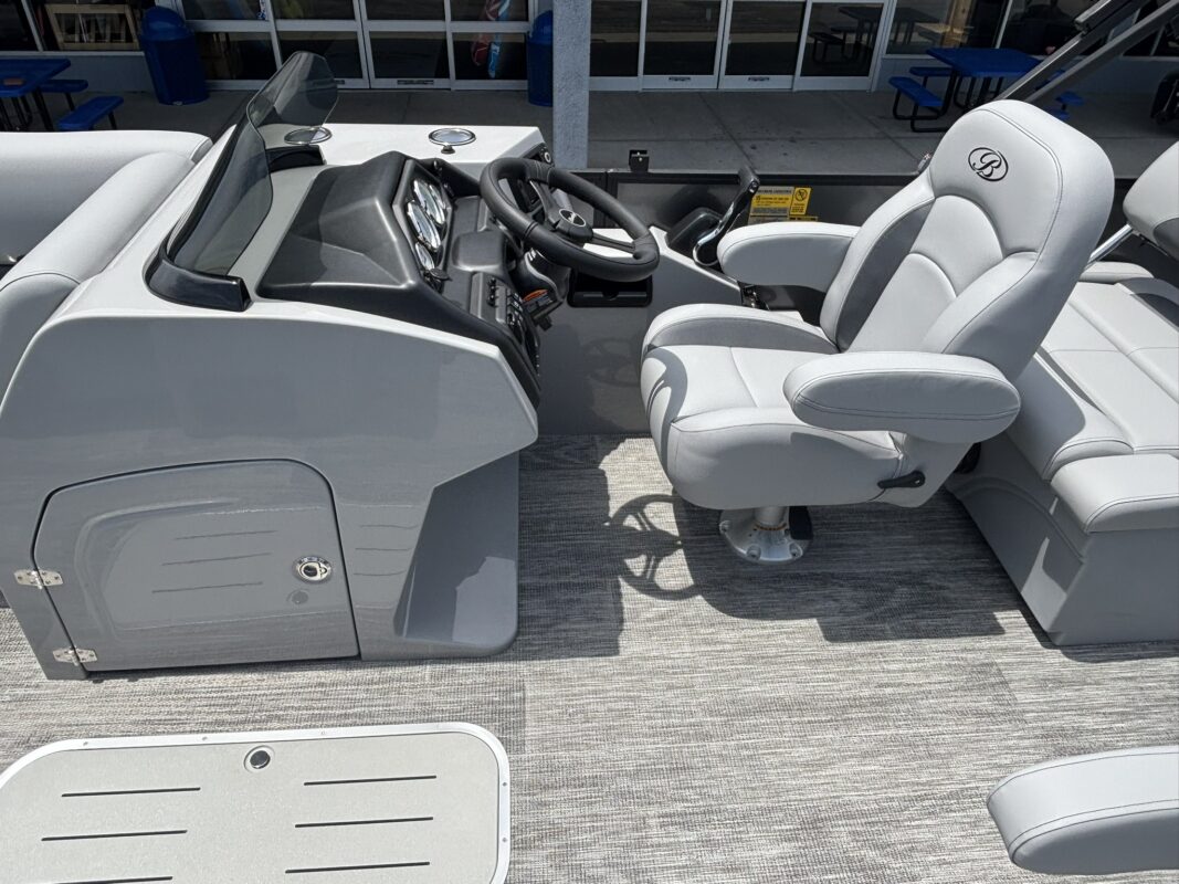 2027 Bentley 223 Legacy QSB