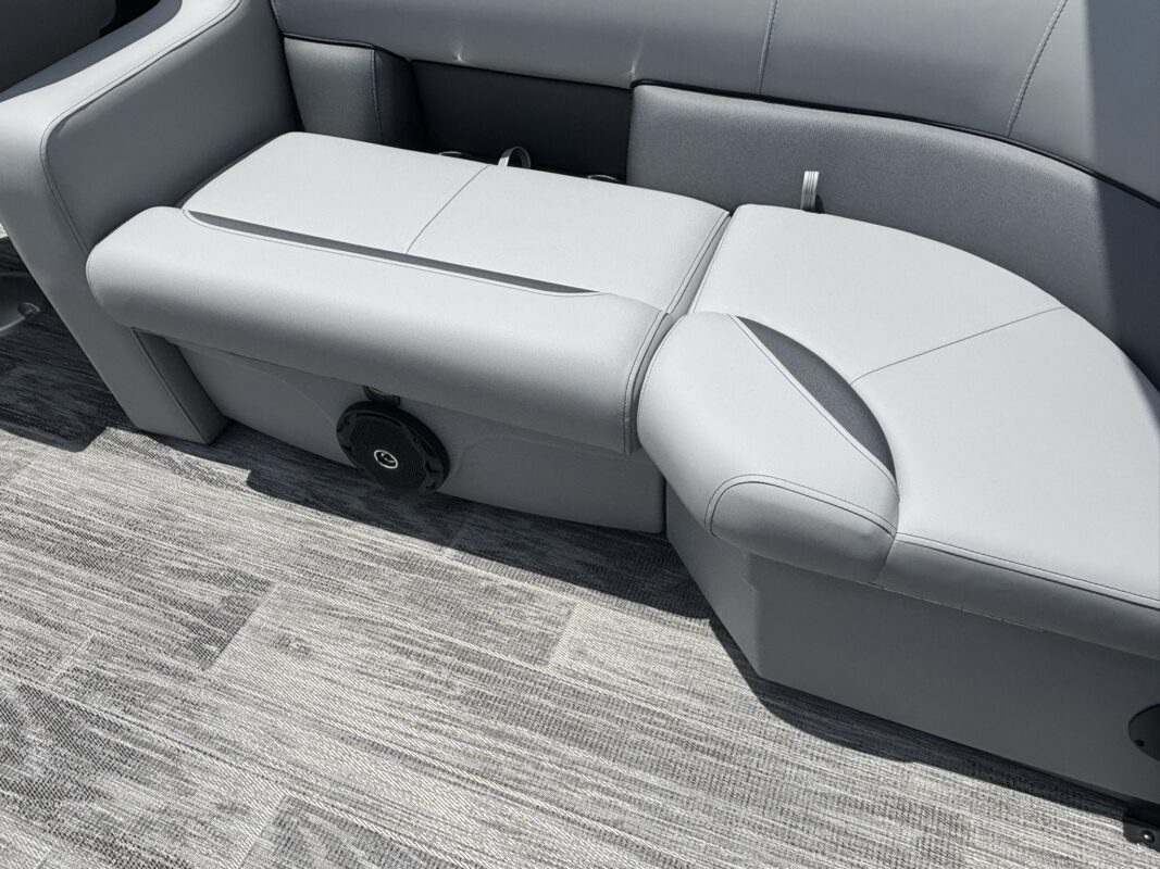 2027 Bentley 200 Fish CWT
