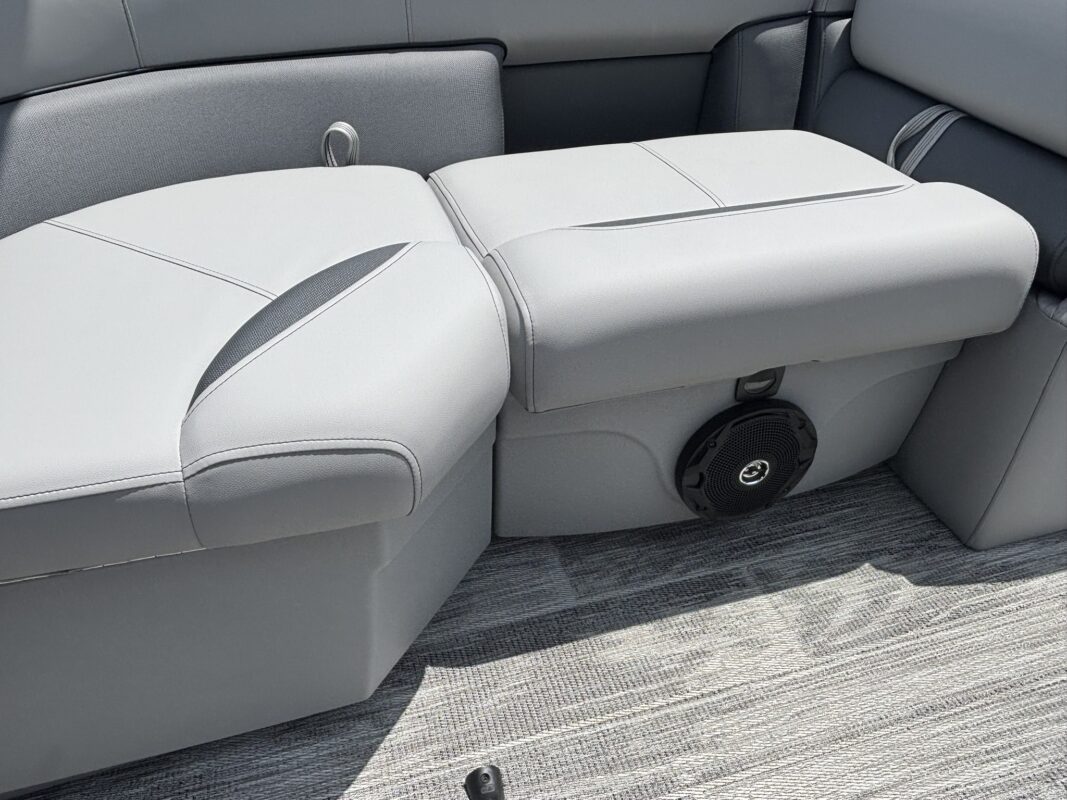 2027 Bentley 200 Fish CWT