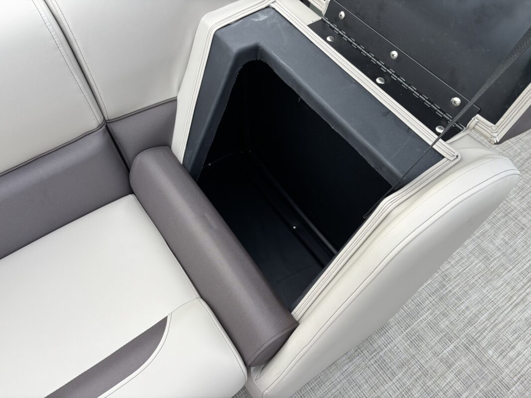 2027 Bentley 200 Legacy Cruise XL