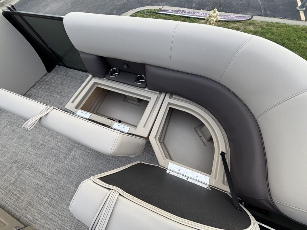 2027 Bentley 200 Legacy Cruise XL